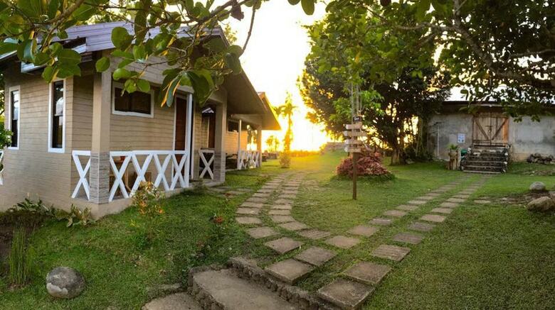 Spacio Caliraya Bed And Breakfast
