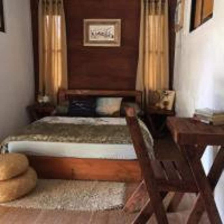 Spacio Caliraya Bed And Breakfast