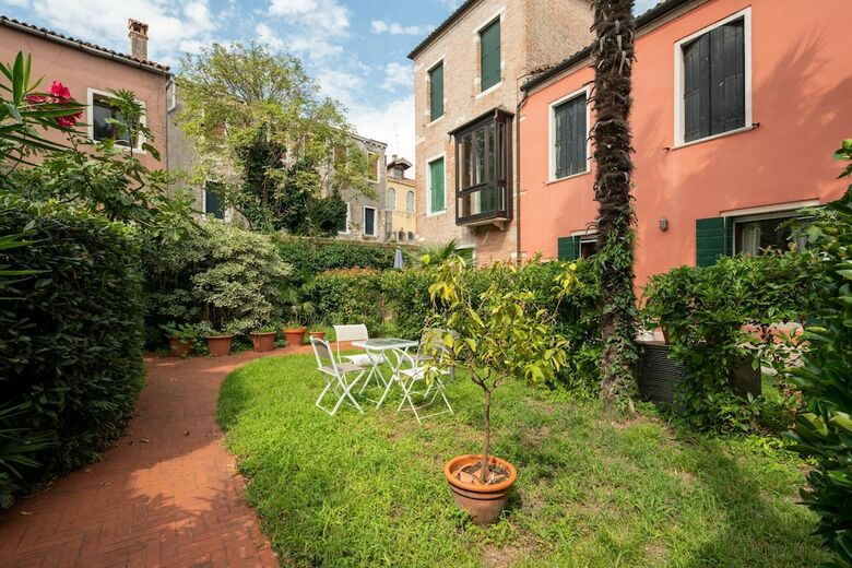 Garden Apartment