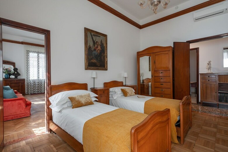 Accademia Liberty Apartment