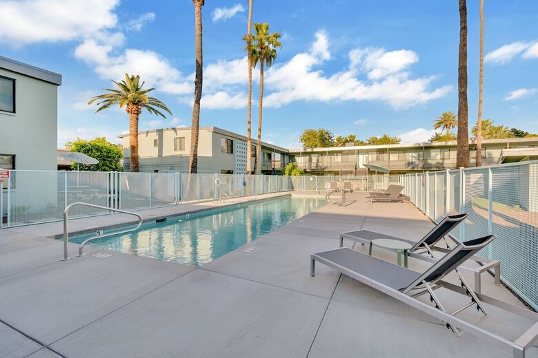Hostal Modern Contemporary Ot Scottsdale W-pool
