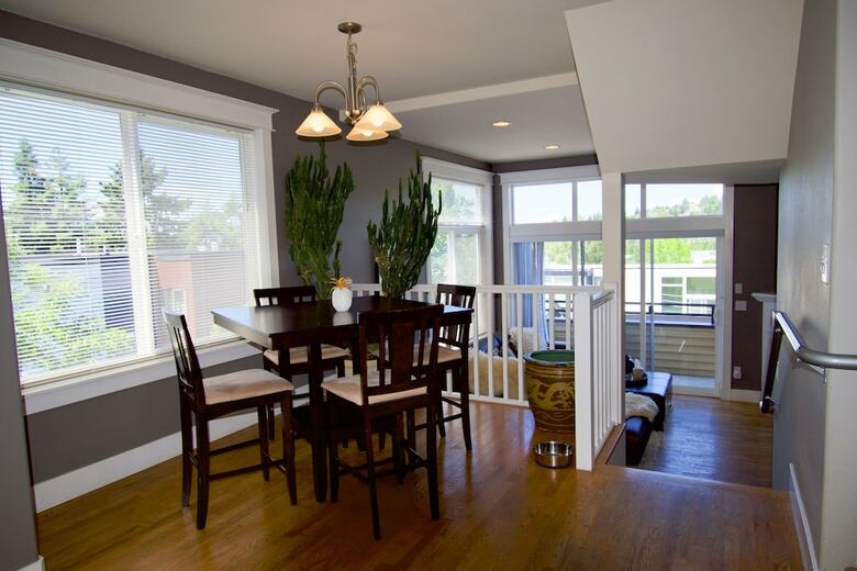 Bed & Breakfast Walkable Ots Mid Century Condo-pool