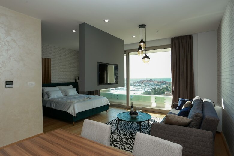 Lux Apartments Wow
