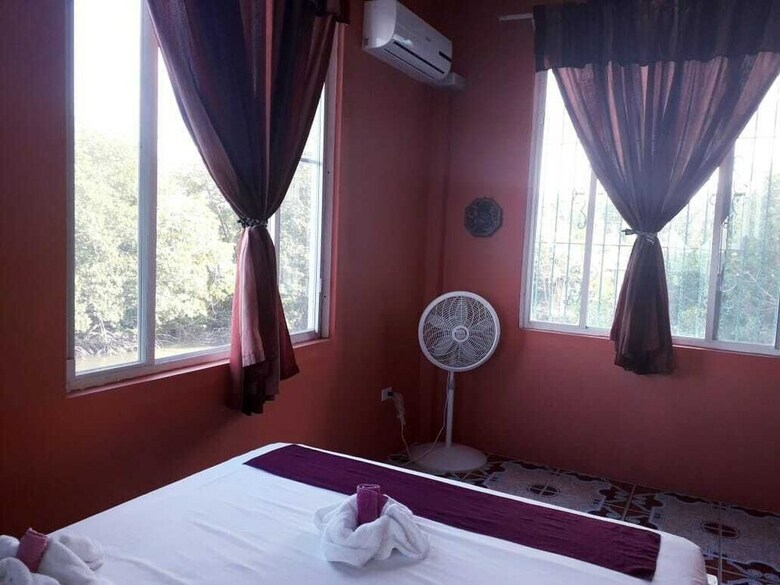 See Belize Sea View Vacation Rental