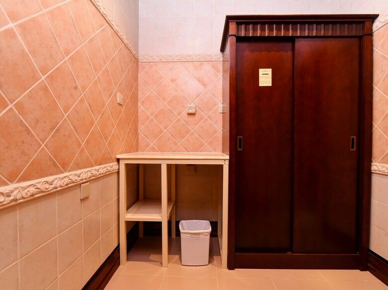 Capital O 456 Almansour Grand Hotel