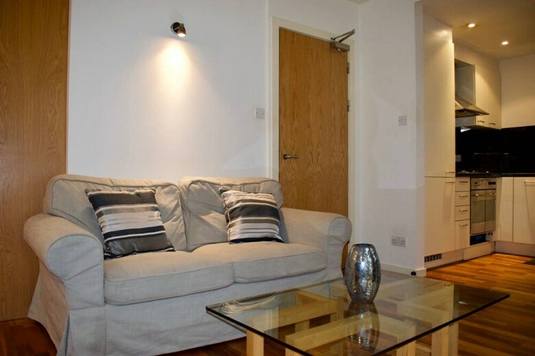 Bright Apartment On The Grassmarket