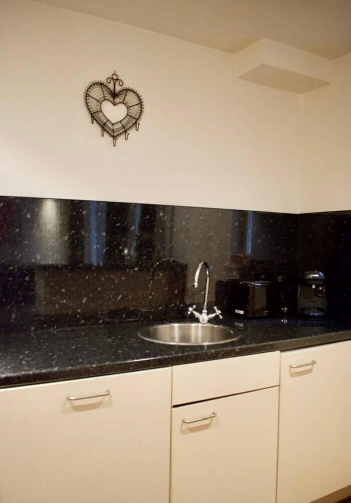 Bright Apartment On The Grassmarket