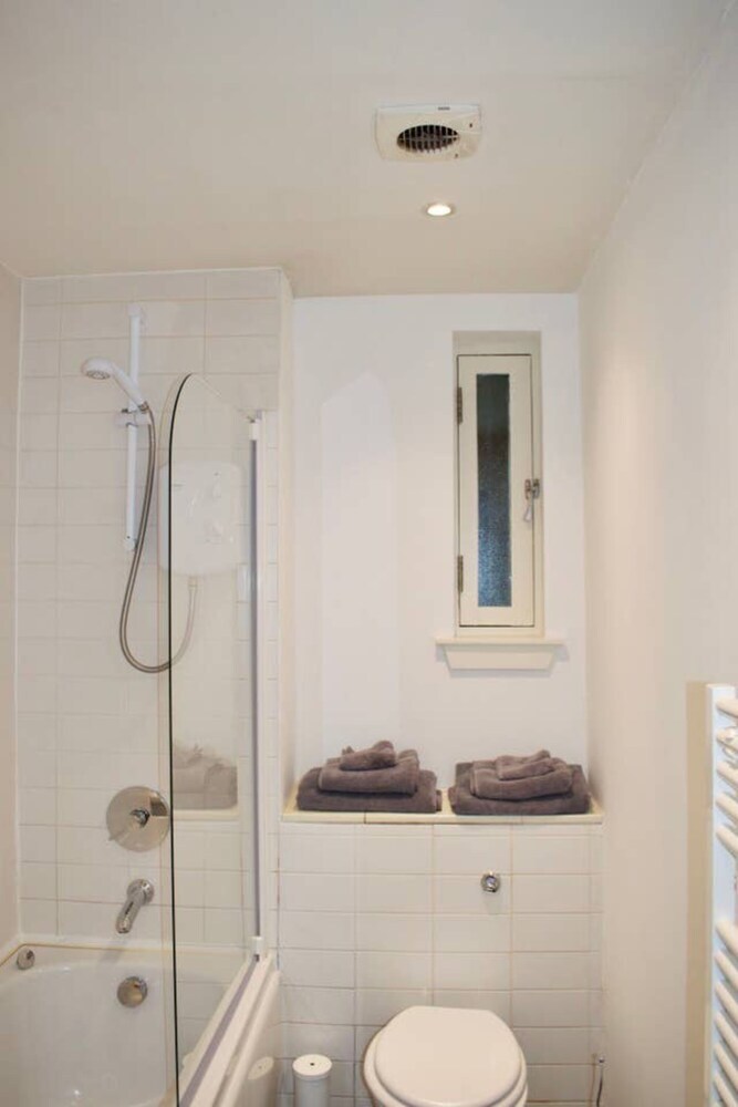 Bright Apartment On The Grassmarket