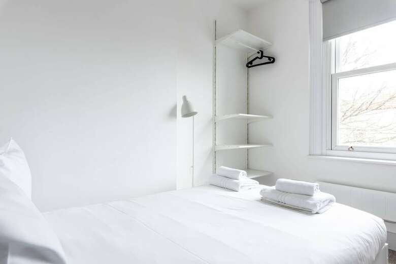Modern And Airy Seafront Apartment