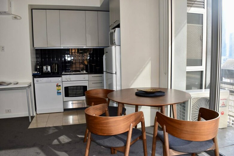 Spacious Cbd Apartment In The Heart Of Melbourne