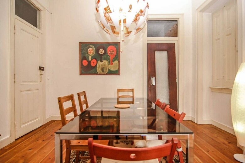 Spacious And Bright 4 Bedroom Apartment