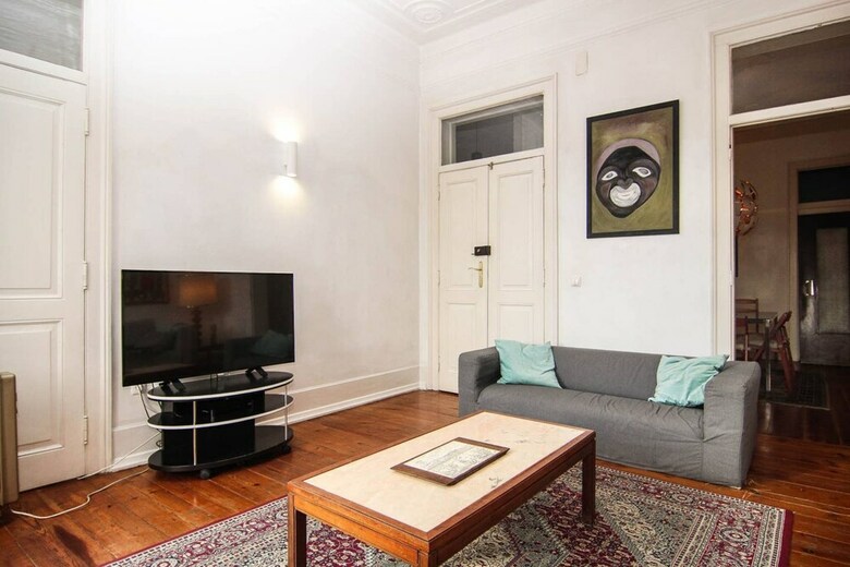 Spacious And Bright 4 Bedroom Apartment