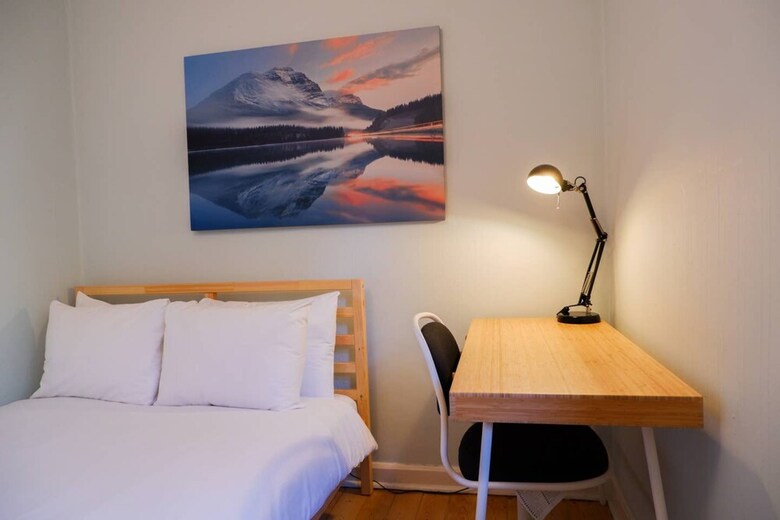 Welcoming And Spacious 2 Bedroom Apartment In Central Bristo Square