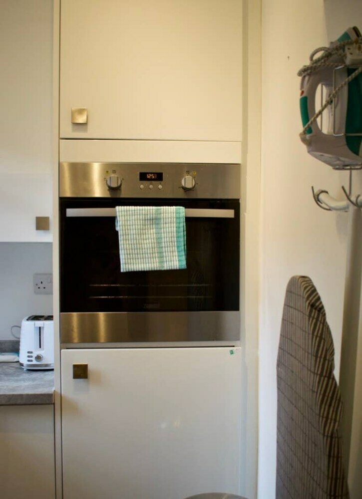 Cosy 2 Bedroom Apartment In Dean Village