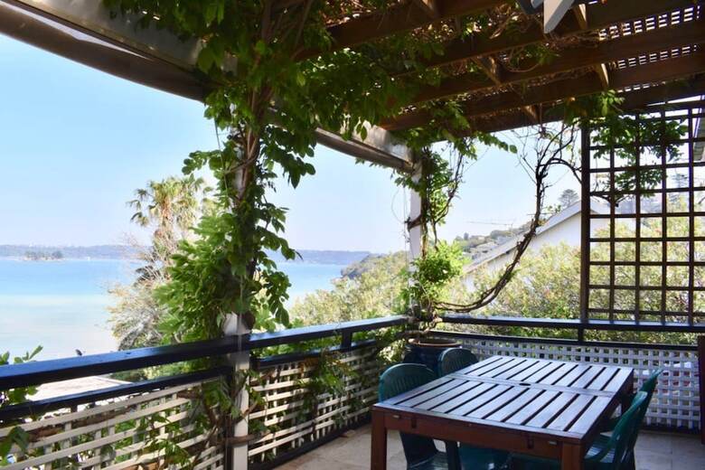 4 Bedroom Family Home With Stunning Harbour Views