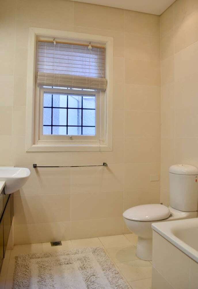 4 Bedroom Family Home With Stunning Harbour Views