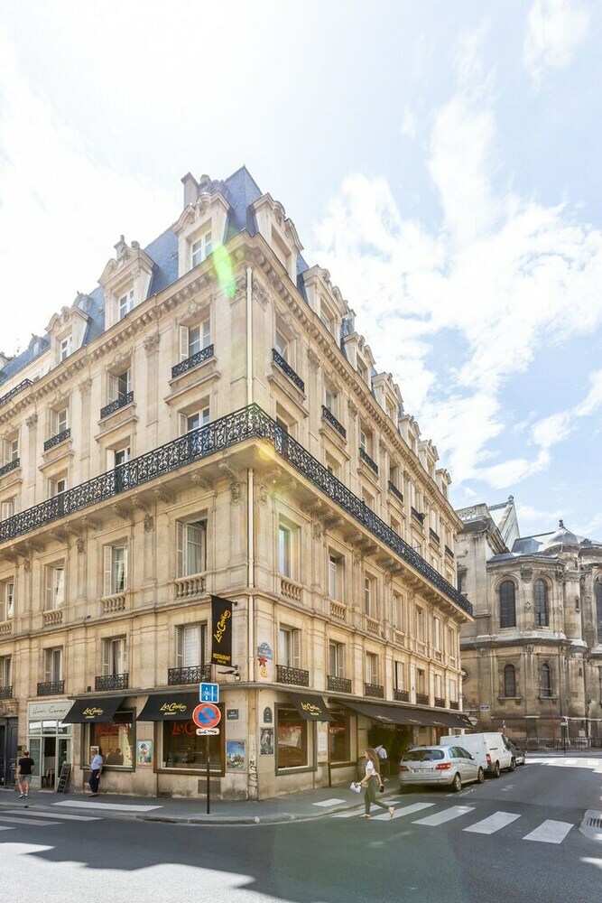 Apartamento By The Theatre de Paris