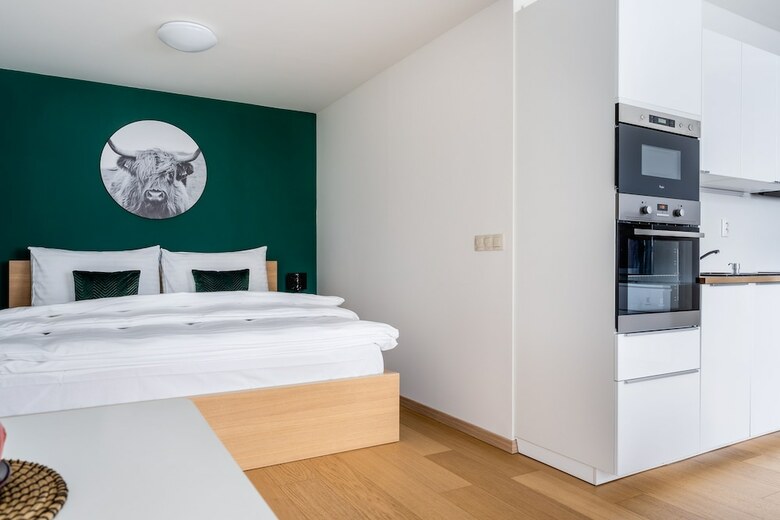Panorama City Apartments By Ambiente