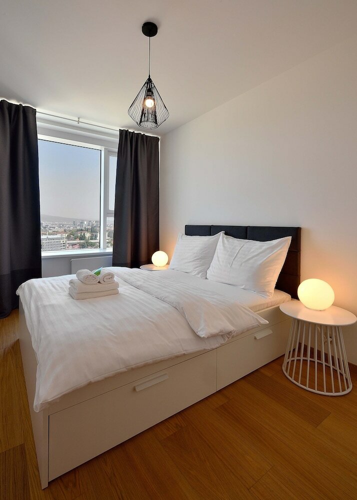 Panorama City Apartments By Ambiente