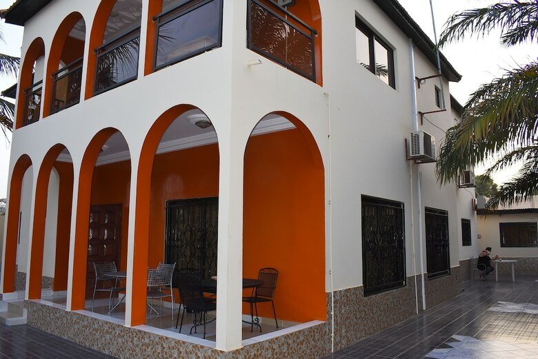 Apartamentos London Innn 3