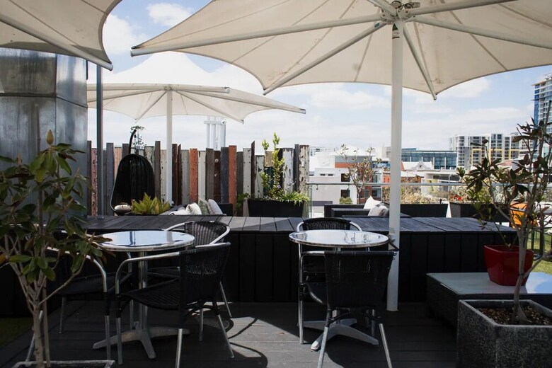 Apartamentos The Nest - Smart Suite On Newcastle St With Rooftop Views