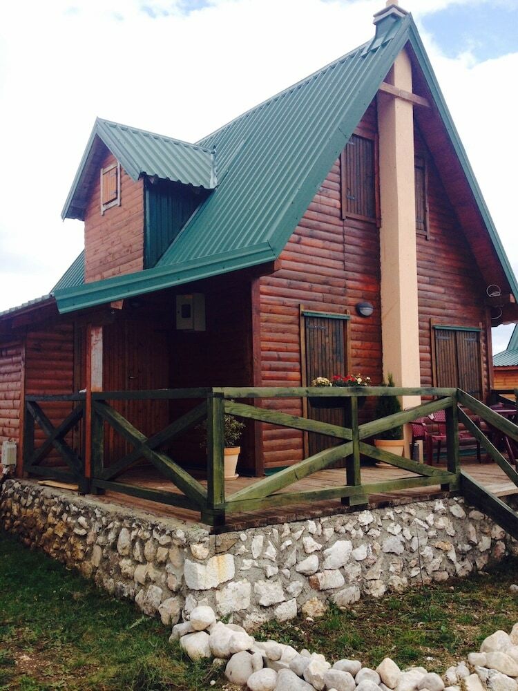 Cabana Charming 2-bed Cottage With In ?abljak