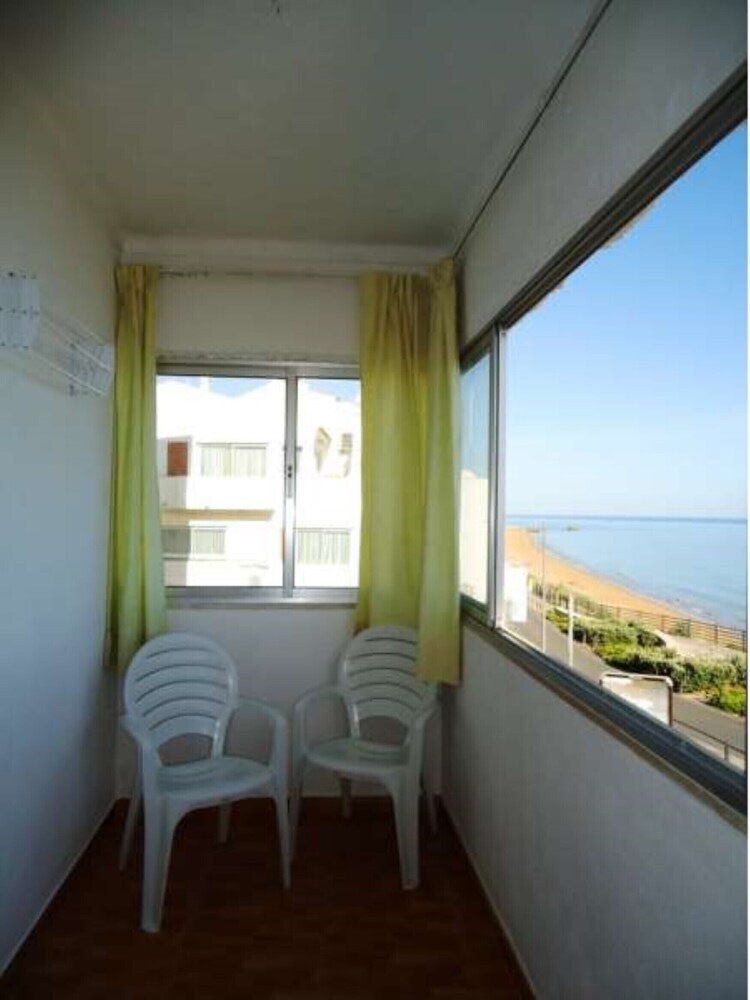 Villa Apartment - 2 Bedrooms With Sea Views - 101763