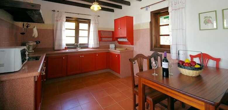 Villa - 3 Bedrooms With Pool - 102782