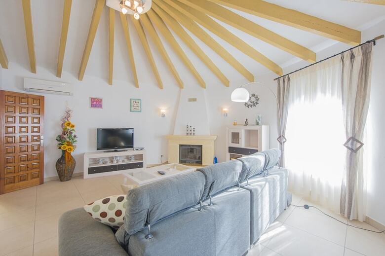 Villa - 3 Bedrooms With Pool - 105015