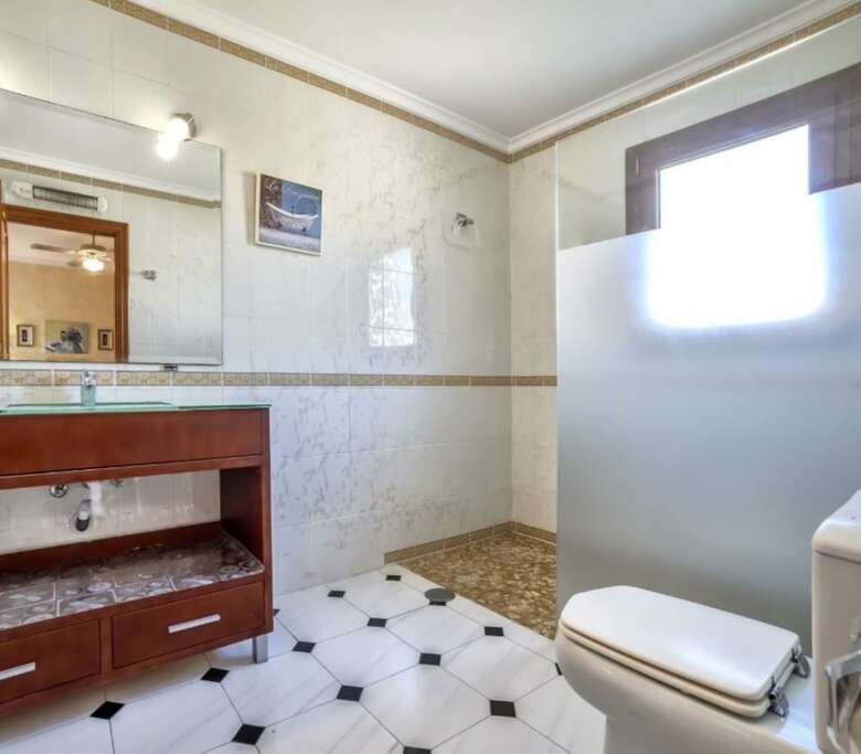 Villa - 3 Bedrooms With Pool - 106410