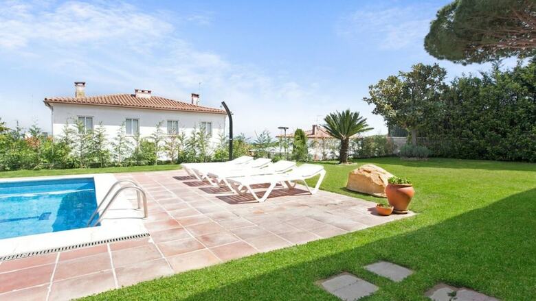 Villa Apartment - 2 Bedrooms With Pool - 107156