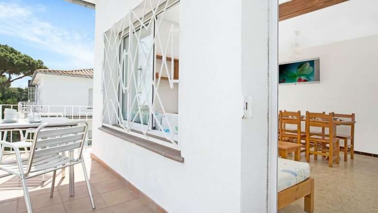 Villa Apartment - 2 Bedrooms With Pool - 107156