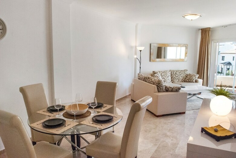 Villa Apartment - 2 Bedrooms With Pool And Wifi - 107322