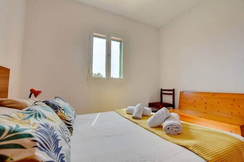 Villa - 5 Bedrooms With Pool And Wifi - 107783