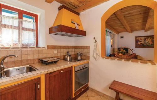 Holiday Home Stancija Negrin Bb Cr