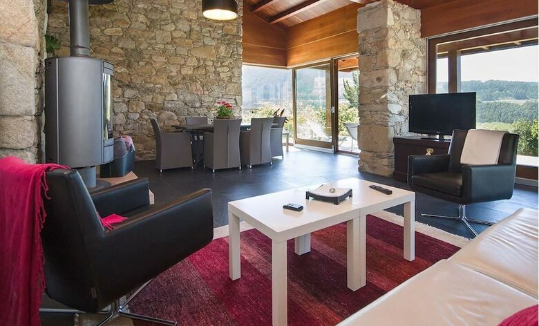 Villa House - 3 Bedrooms - 107757