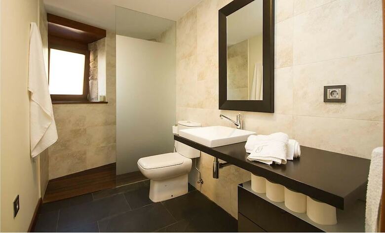 Villa House - 3 Bedrooms - 107757
