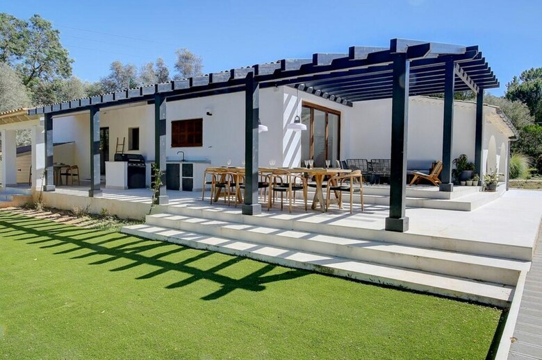 Villa - 4 Bedrooms With Pool And Wifi - 107785