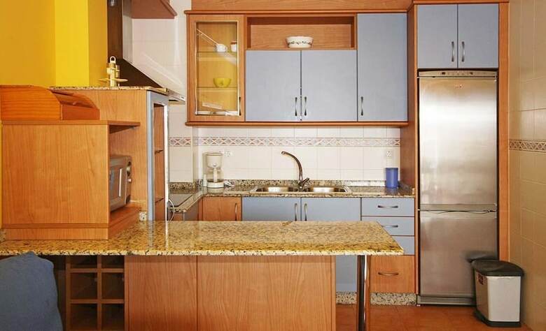 Villa Apartment - 3 Bedrooms With Sea Views - 107773