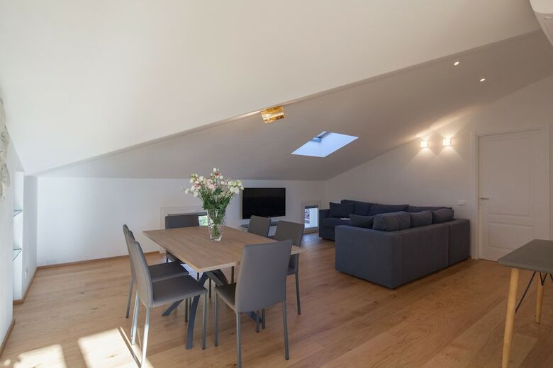 Apartamento Mansarda Sulla Spiaggia