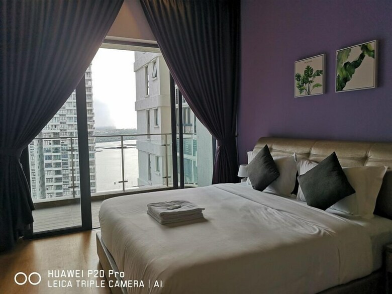 Apartamentos Favoured Seaview Suite