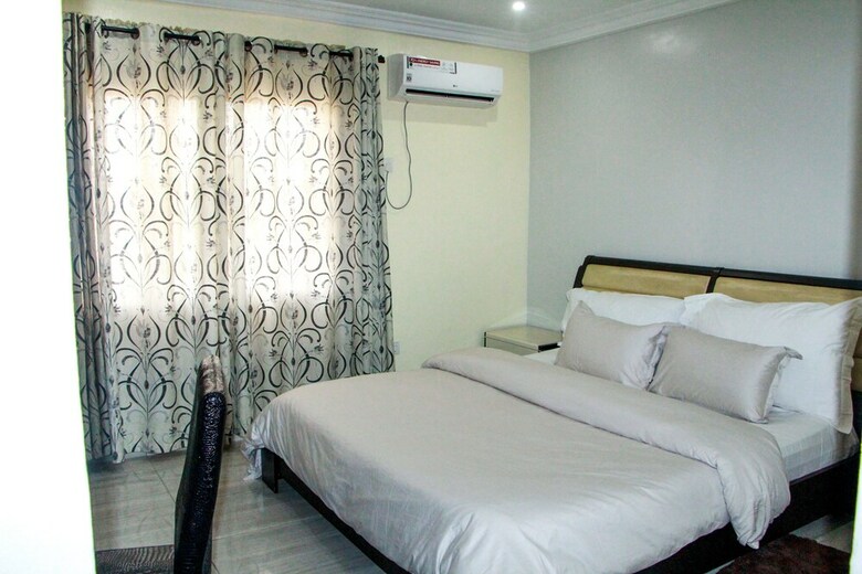 Hotel Mitos Luxury Suites