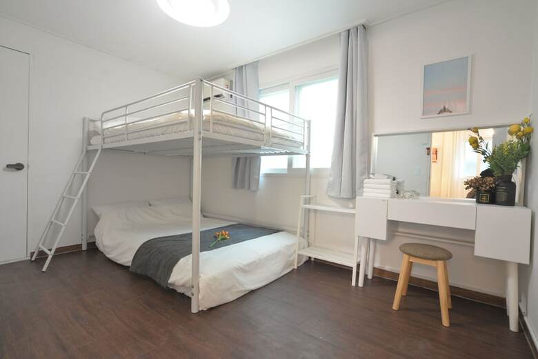 Hostal Jerry Blossom - Hostel