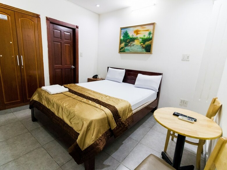 Oyo 975 Trung Nam Hotel