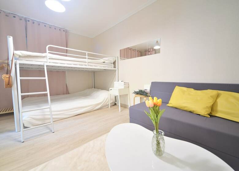 Hostal Season Helloworld House - Hostel