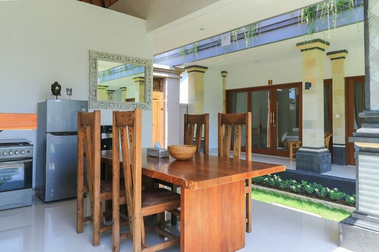 Hotel Tarisa Guest House