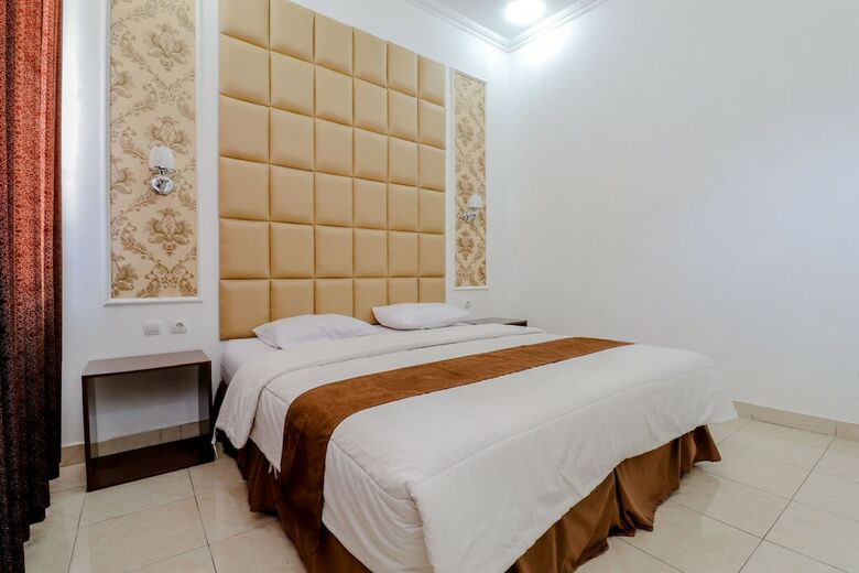 Griya Limasan Hotel