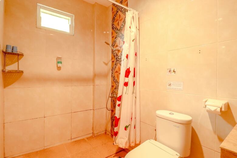 Hotel Emilia Homestay