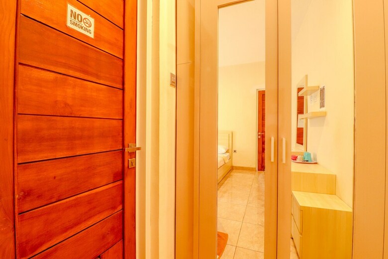 Hotel Emilia Homestay