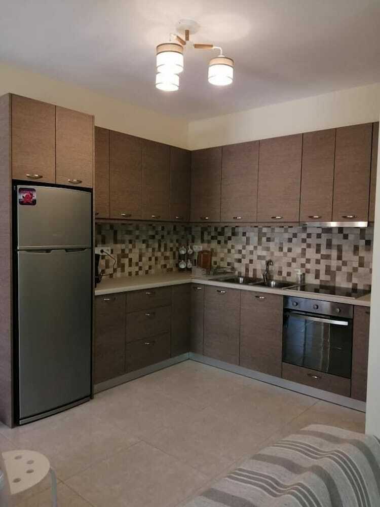 Bounatsa Studios & Apartments